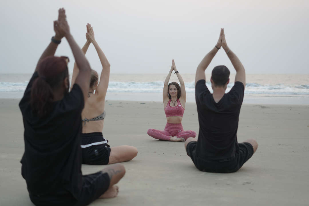 Yoga Retreat am Strand Personal machen Yoga